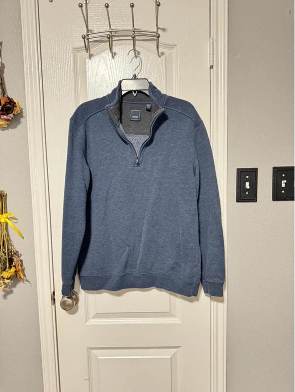Men's Arrow 1/4 Zip Pullover